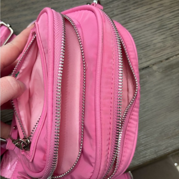 Madden NYC Pink Crossbody Bag with Detachable Strap Pouch - Picture 6 of 8